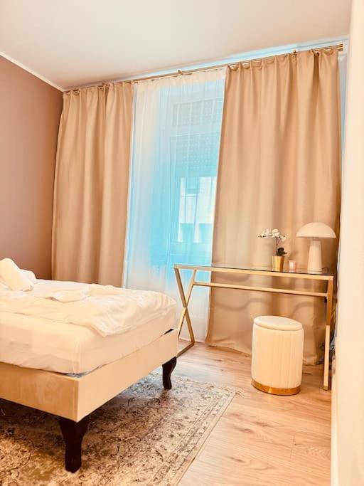 דיסלדורף 3 Raum City-Apartment - 5Min Zum Hbf Grupello-1 מראה חיצוני תמונה
